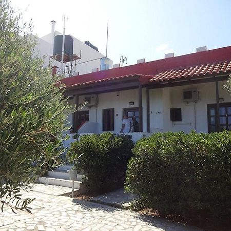 Antikristo Rooms Картерос Екстериор снимка